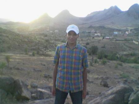 mostapha ARRA7ALA SAGHIR dyal ifsfas....lol